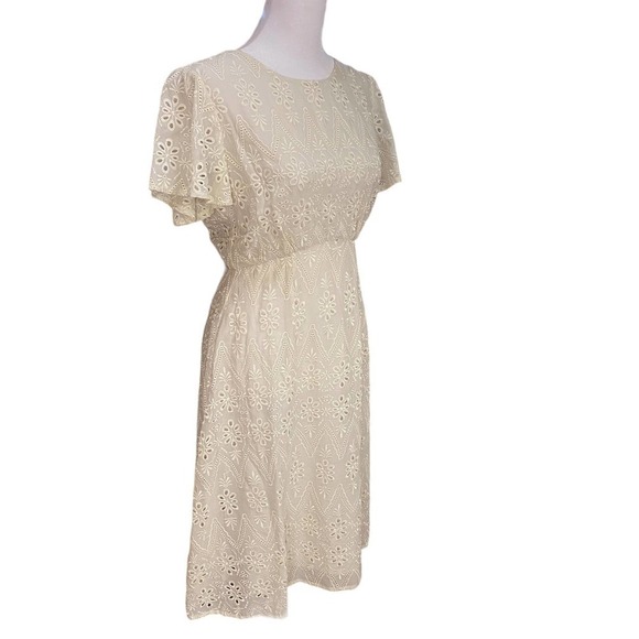 ASTR the Label Diana Short Sleeve Dress Ivory Lace Eyelet Retro Classic White S - Picture 7 of 15